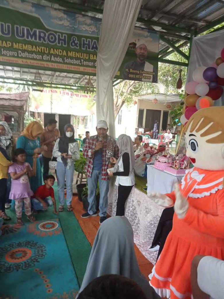 Putri Aureli Cucu H. Beeng Suherman Merayakan ulang Tahun Yang Ke-2