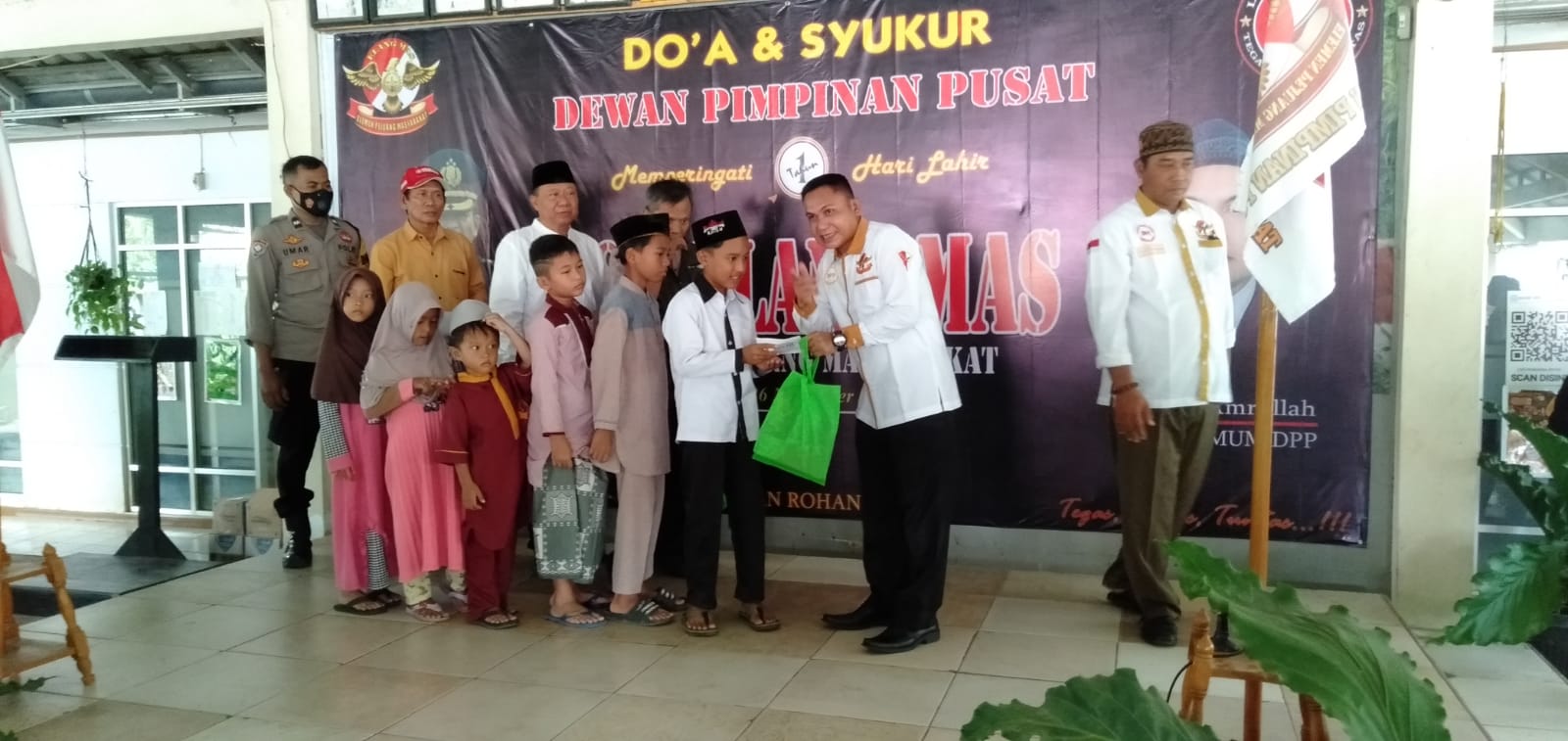 LSM ELANG MAS Berulang Tahun, Seratus Anak Yatim mendapatkan Santunan