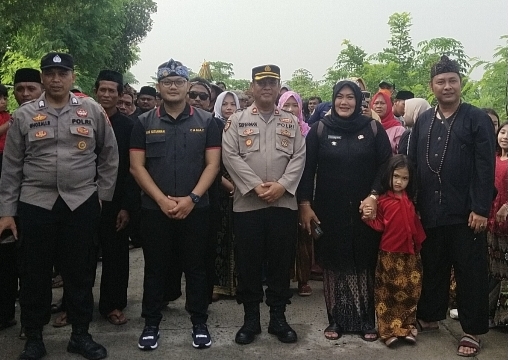 PEMDES Sindang Mukti Bersama Warga Masyarakat Gelar Acara Hajat Bumi Dengan Menampilkan Kirab Budaya Sebagai Bentuk Rasa Syukur Kepada Alloh Swt