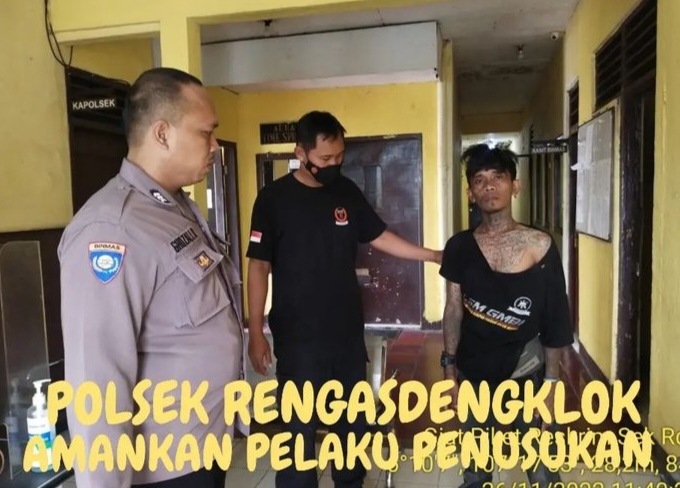 Penanganan Cepat Polsek Rengasdengklok Ungkap Kasus Penusukan Di Jalan Raya Proklamasi Depan Toko Mini