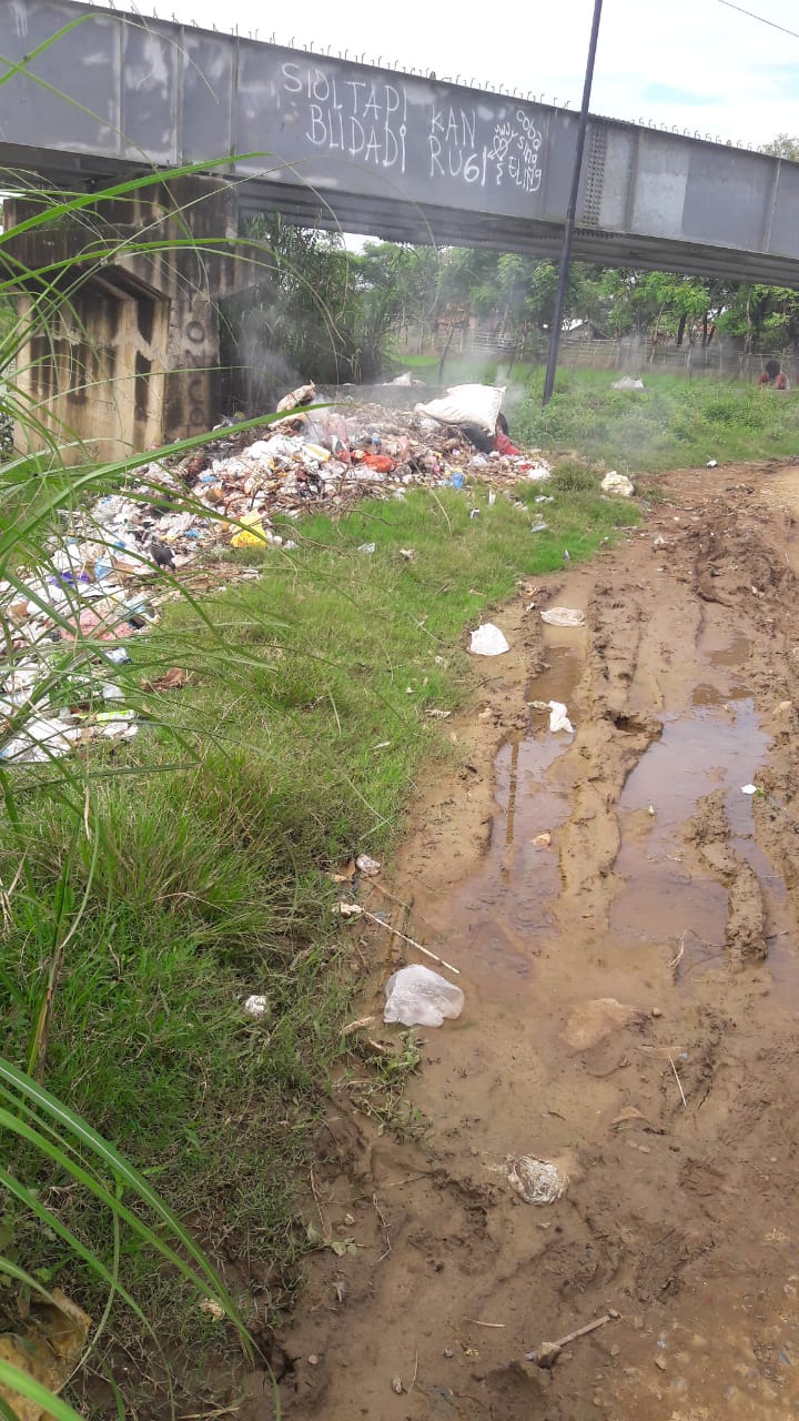 Masyarakat Keluhkan Kondisi Jalan Penghubung Desa Muara dengan Desa Tanjungtiga