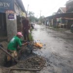 Kadus Rengasjaya 1 Bersama Warga Laksanakan Giat Kerja Bakti  Di Musim Penghujan