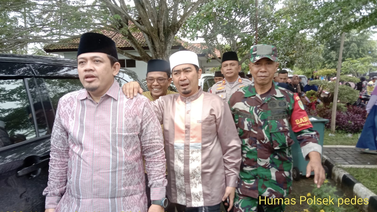 *Kapolsek pedes bersama anggota hadiri Tabligh Akbar memperingati Isra Mi’raj Nabi Muhammad SAW*