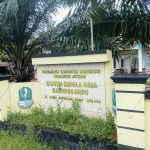 oknum kepala Desa dan sekertaris desa (SEKDES) desa Balonggandu mengabaikan UU No 14 Tahun 2008 (KIP) dan terkesan alergi terhadap wartawan