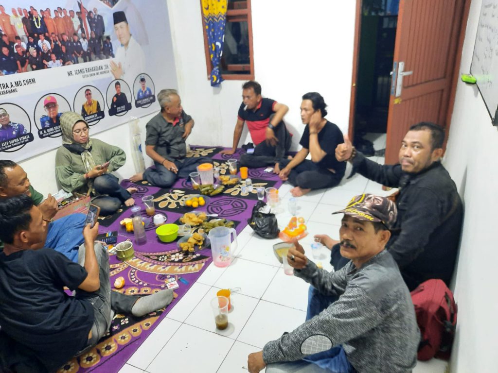 Berkah Romadhon 1444H Di Hari Yang Ke-13 ,DPD IWO I Kabupaten Karawang Gelar Buka Puasa Bersama