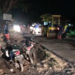 Respon Cepat Pemda Karawang Dinas PUPR Karawang dan UPTD Telagasari Dalam Perbaikan Jalan Desa Kutagandok Kutawaluya