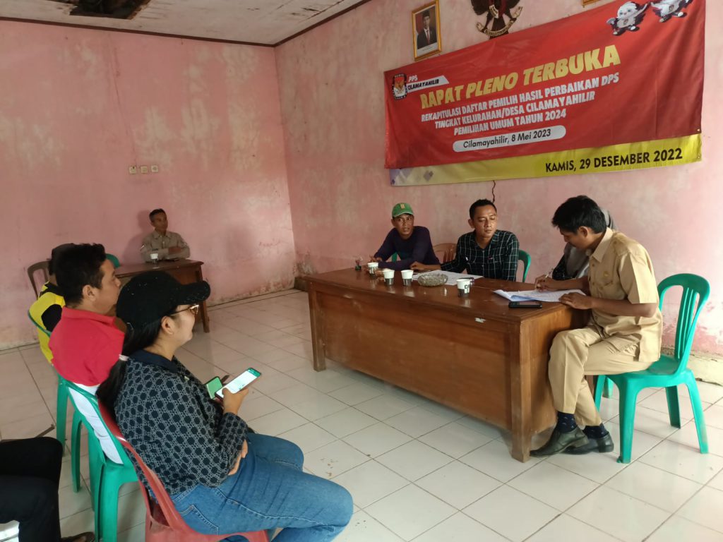 Giat Aiptu Babinkamtibmas dan Babinsa Desa Cilamayagirang Polsek Blanakan Polres Subang