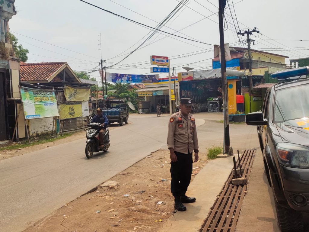QR UNIT SHABARA POLSEK BLANAKAN – POLRES SUBANG TETAP MELAKSANAKAN PATROLI PAM OBVIT, PERTOKOAN MODEREN DAN ANTISIPASI C3 DI WILAYAH HUKUM POLSEK BLANAKAN.