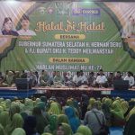 Sekda OKU Dharmawan Irianto, S. Sos., M.M Menerima Kunjungan Gubernur Sumsel H. Herman Deru di Kabupaten OKU Dalam Rangka Halal Bi Halal dan Lomba Padus dan Bazar UMKM Dalam Rangka Hari Lahir Muslimat NU Ke-77 dan Gebyar Ulang Tahun Harian Umum OKU Ekspres Ke-16 Tahun 2023