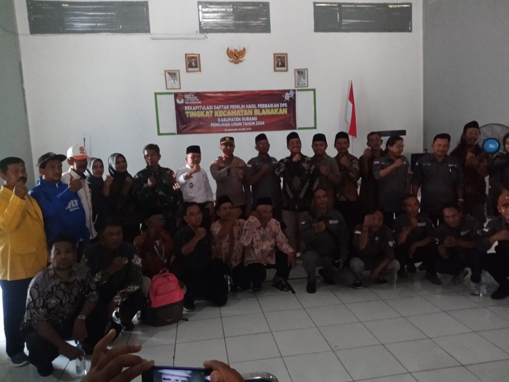 KAPOLSEK BLANAKAN BERSAMA FOKOPIMCAM KEC. BLANAKAN MENGHADIRI RAPAT PLENO TERBUKA DSPHP PEMILU 2024 TINGKAT KECAMATAN BLANAKAN.