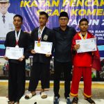 Yudi Purna Nugraha, SH Menutup Kejurkab IPSI OKU Ke 1 Di Gedung Olah Raga ( GOR ) OKU Sekaligus Memberikan Hadiah Bagi Para Pemenang.