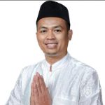 Di malam tahun baru Hijriyah 1 Muharram 1445 H, Ketua PCNU Karawang, H. Zaenal Aripin mengajak umat muslim khusunya warga Nahdliyin Karawang untuk meningkatkan keimanan