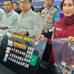 delapan orang tersangka pelaku tindak kejahatan penyalahgunaan narkotika di Kabupaten Karawang berhasil diamankan Tim Satuan Reserse Narkoba Polres Karawang.