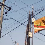 Tumpang tindih Kabel Jaringan Wifi di Rajapolah Desa Ciasem Baru, perlu dilakukan Penertiban