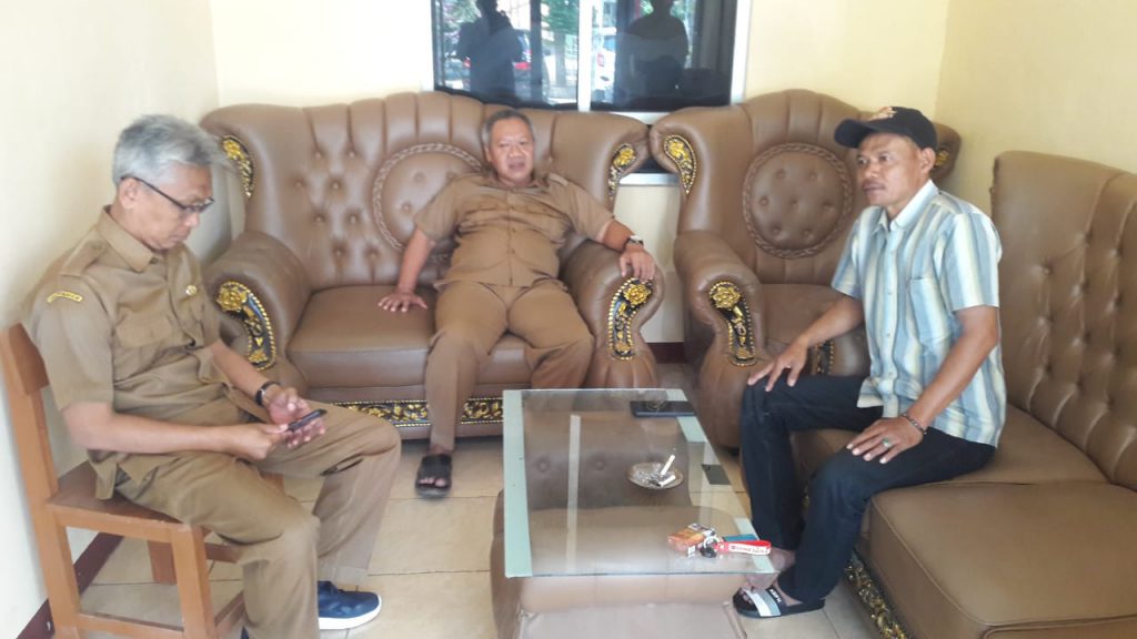 LSM ELANG MAS Kembali Datangi SMAN I Blanakan,Kepsek tidak Konsisten dengan ucapannya dan terkesan Menghindar