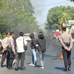 Demonstran (AMPH) Seruduk Kantor Kajari Gowa Aksi Terkait Kasus Suap