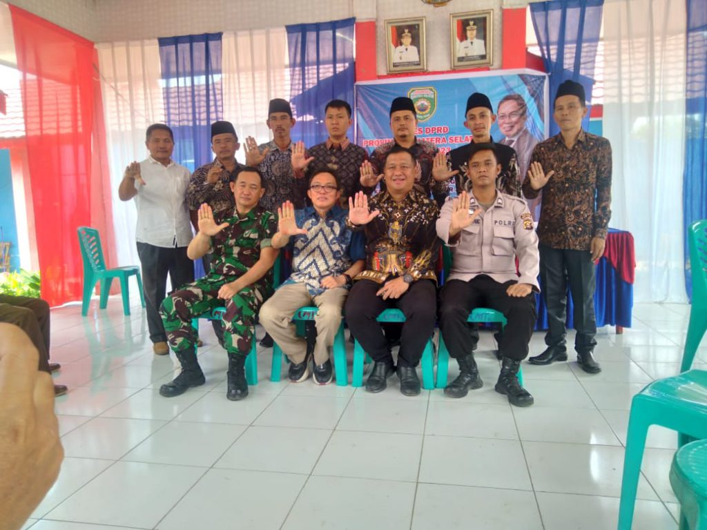 Kepala Desa Sekecamatan Lintang Kanan Hadiri Acara Reses DPRD Provinsi Sumatera Selatan