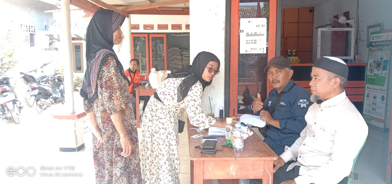 PT.Pos Persero Cabang Blanakan Salurkan Bansos Pangan Beras tahap 1V Tahun 2023