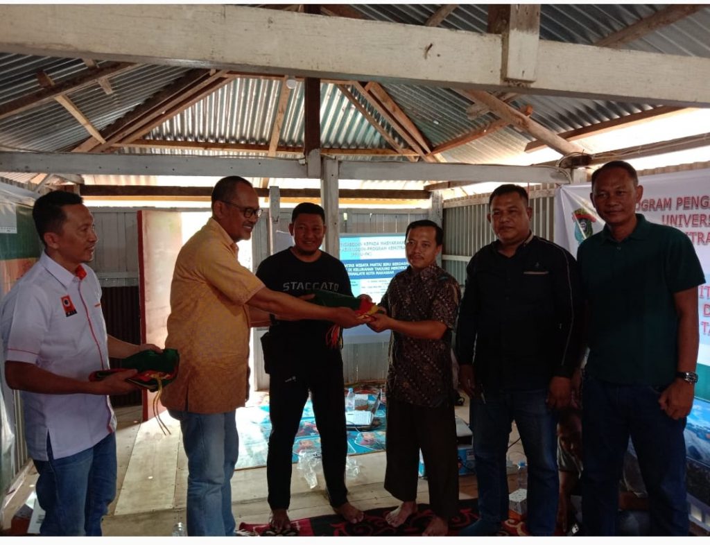 Kerjasama Depertemen tehnik kelautan Unhas p11, cabang Makassar gelar sosialisasi area aktivitas wisata pantai biru,