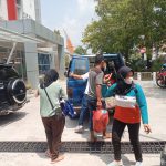 Tim Relawan YPN Bidang Kesehatan Bersama LSM Geram Banten Antar Pasien Ke Minanga Lubuk Batang