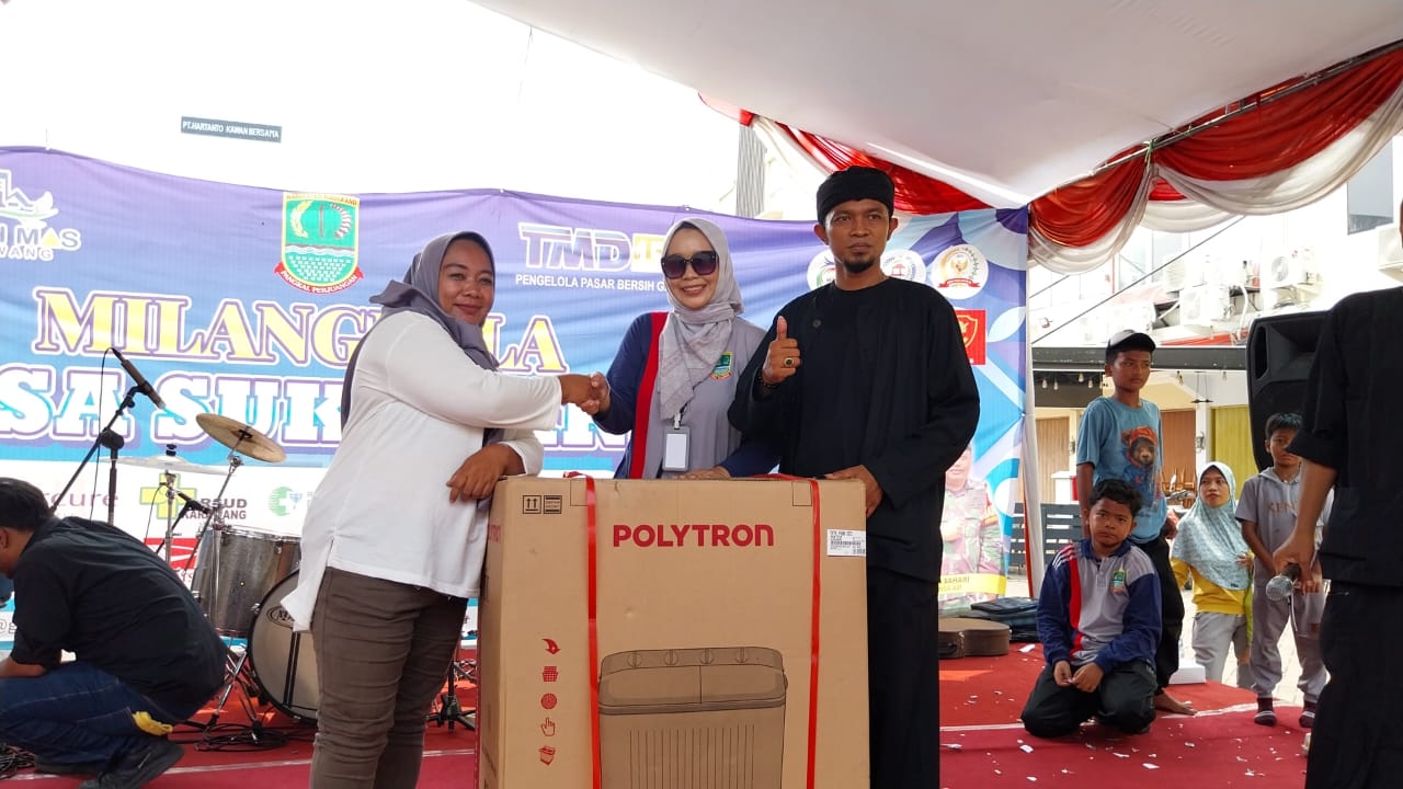 Banjir hadiah doorprize, bazar UMKM, serta melestarikan kebudayaan sunda dalam Milangkala Desa Sukaharja yang ke 40