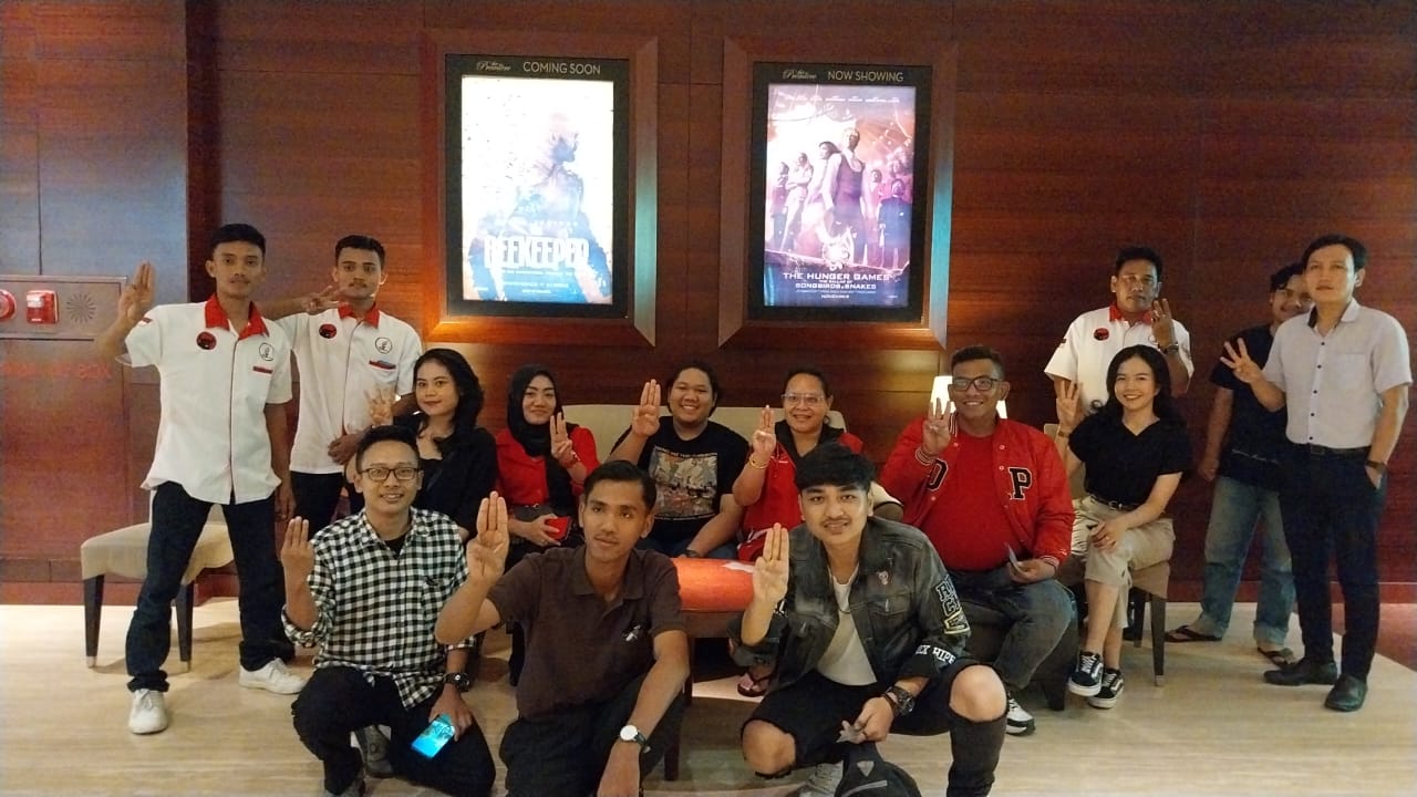 Kolaborasi nonton bareng bersama Taruna Merah Putih Jabar, Subang dan Karawang.