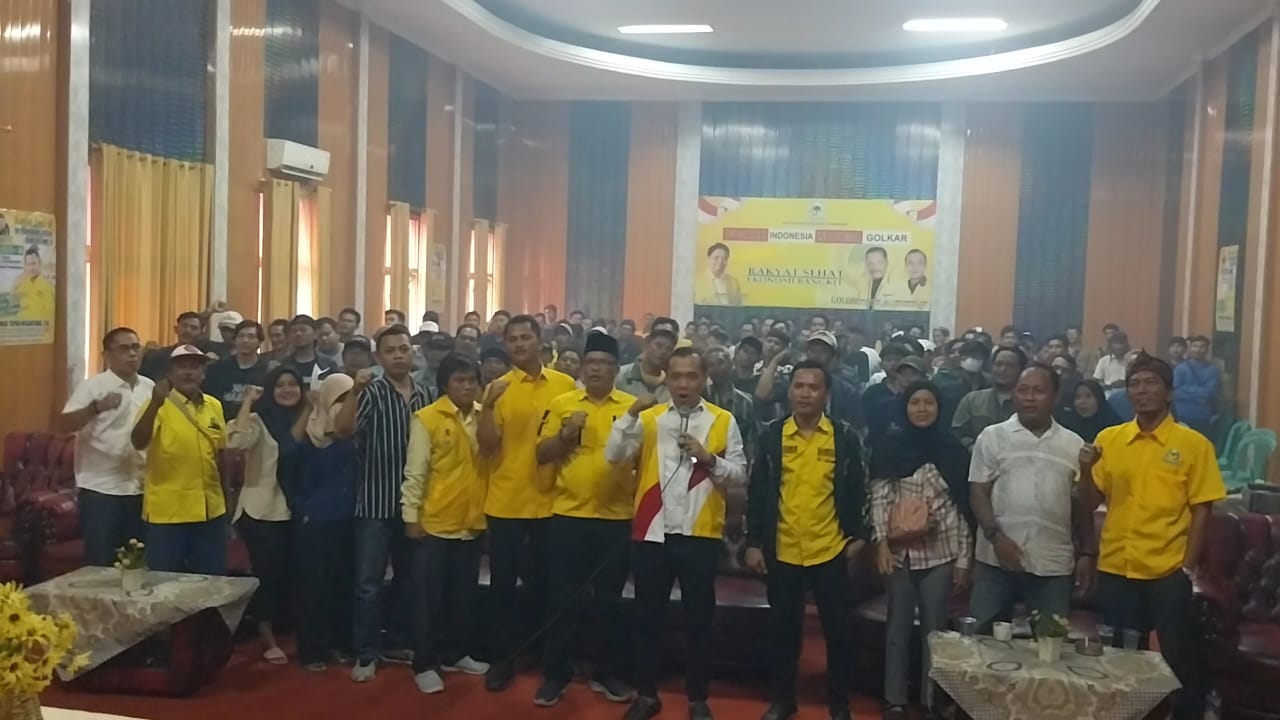 Caleg ibarat gula, bintek kader Partai Golkar Karawang Barat untuk kemenangan Topan Megantara SH