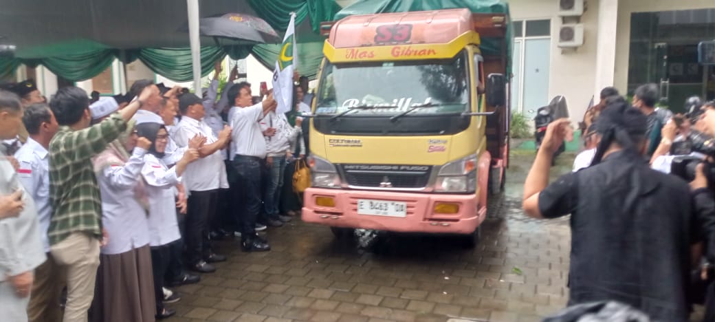 Wawancara Syafril Partang SH.MH di Acara Bazar Pasar Beras Murah