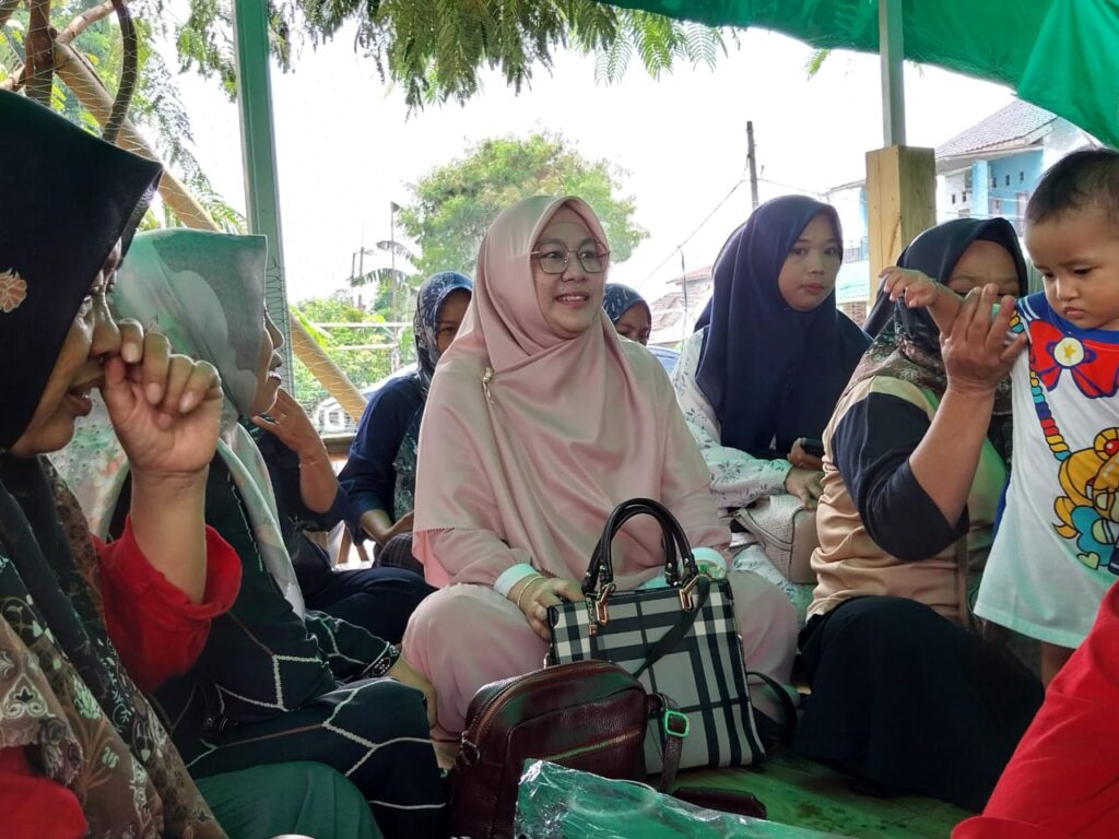 Silaturahmi ibu ibu kader Posyandu sedesa Wadas