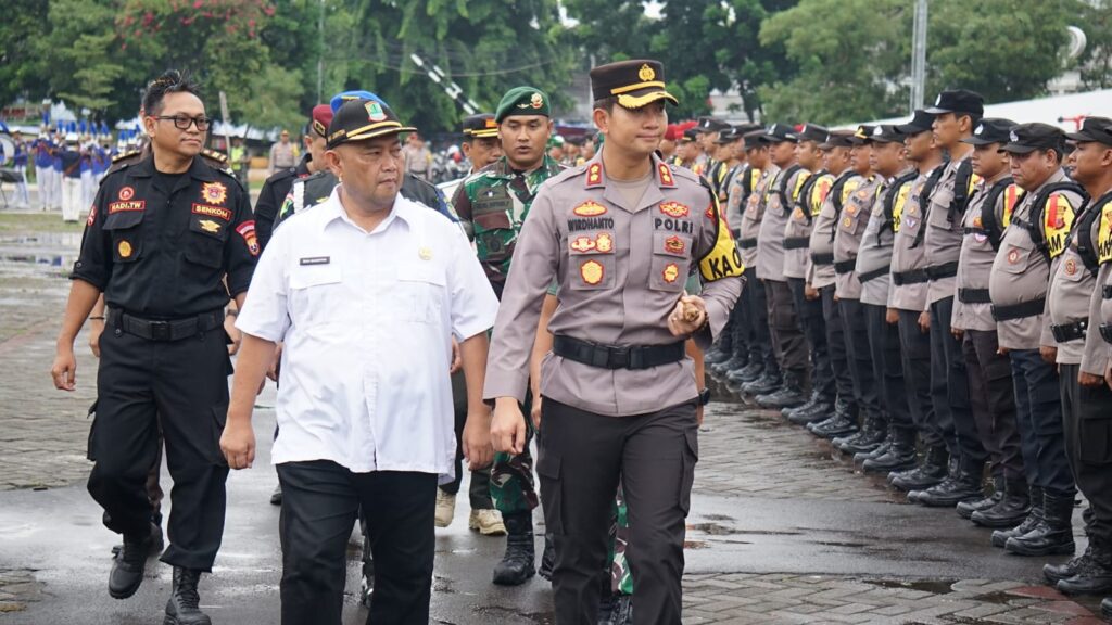 Polres Karawang Gelar Apel Pasukan PAM TPS Pemilu 2024, Ini Pesan Kapolres