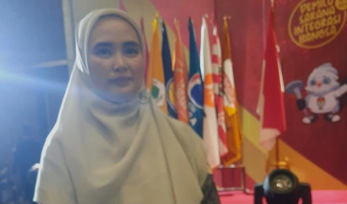 Ketua KPU Karawang, Mari Fitriana, memberikan klarifikasi terkait proses penghitungan suara