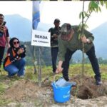 Pemkab Karawang Gelar Upacara Bulan Menanam Pohon Nasional