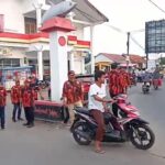 PAC Pemuda Pancasila Kecamatan Blanakan Bagikan Ratusan Takjil Kepada Warga sekitar dan Pengguna Jalan