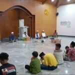 kHotmil Qur’an Berlangsung Penuh Khidmat Di Mesjid Agung Bakan Ama Sampalan Kutawaluya