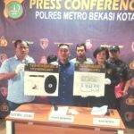 Satreskrim Polres Metro Bekasi Kota Gelar Ungkap Kasus Pelaku Begal Sepeda Motor di Bantargebang dan Perampasan HP di Jatiasih
