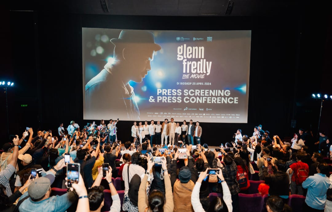 Warisan Musik, Kisah Keluarga & Cinta Glenn Fredly yang Menyentuh Hati di Film “Glenn Fredly The Movie” Film “Glenn Fredly The Movie” akan tayang pada 25 April 2024 di bioskop.