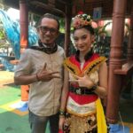 Dinas Pariwisata dan Budaya bekerja sama dengan Ekonomi Kreatif mengadakan bermacam perlombaan dalam menyambut Hari Tari Sedunia