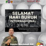 Memperingati hari buruh kepala Dinas Polisi Pamong Praja ikut mendampingi kegiatan bupati