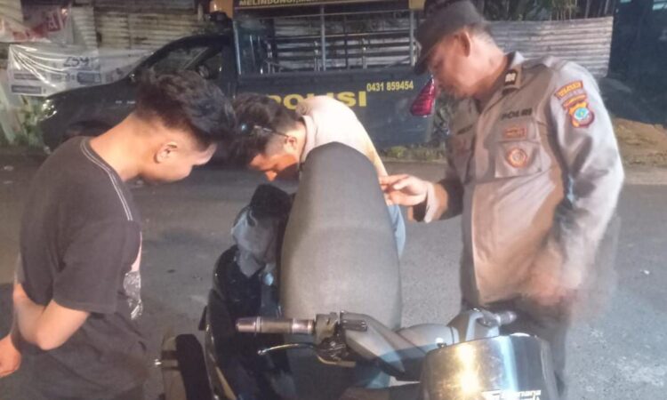 Polsek Tikala Laksanakan Giat KRYD di Kelurahan Banjer untuk Antisipasi Tawuran