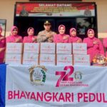 Kegiatan Ketua Ranting Bhayangkari Peduli Blanakan dalam Rangka HUT Bhayangkara ke-78 di Kecamatan BLANAKAN
