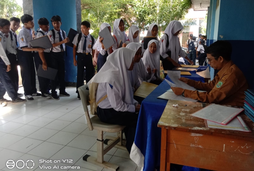 Hari Pertama SMP Negeri 3 Blanakan Mengadakan Masa Pengenalan Lingkungan Sekolah