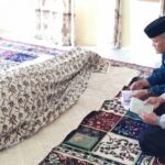 Turut Berduka, Kapolsek Blanakan Bersama Anggota Melayat Kerumah Duka Keluarga Anggota Babinsa Ad Meninggal