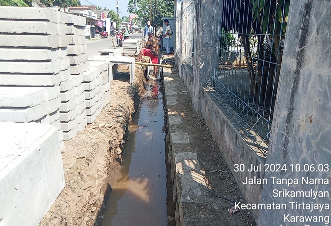 Proyek Normalisasi Drainase Jalan Citopeng-Srikamulyan Diduga Lemah Pengawasan