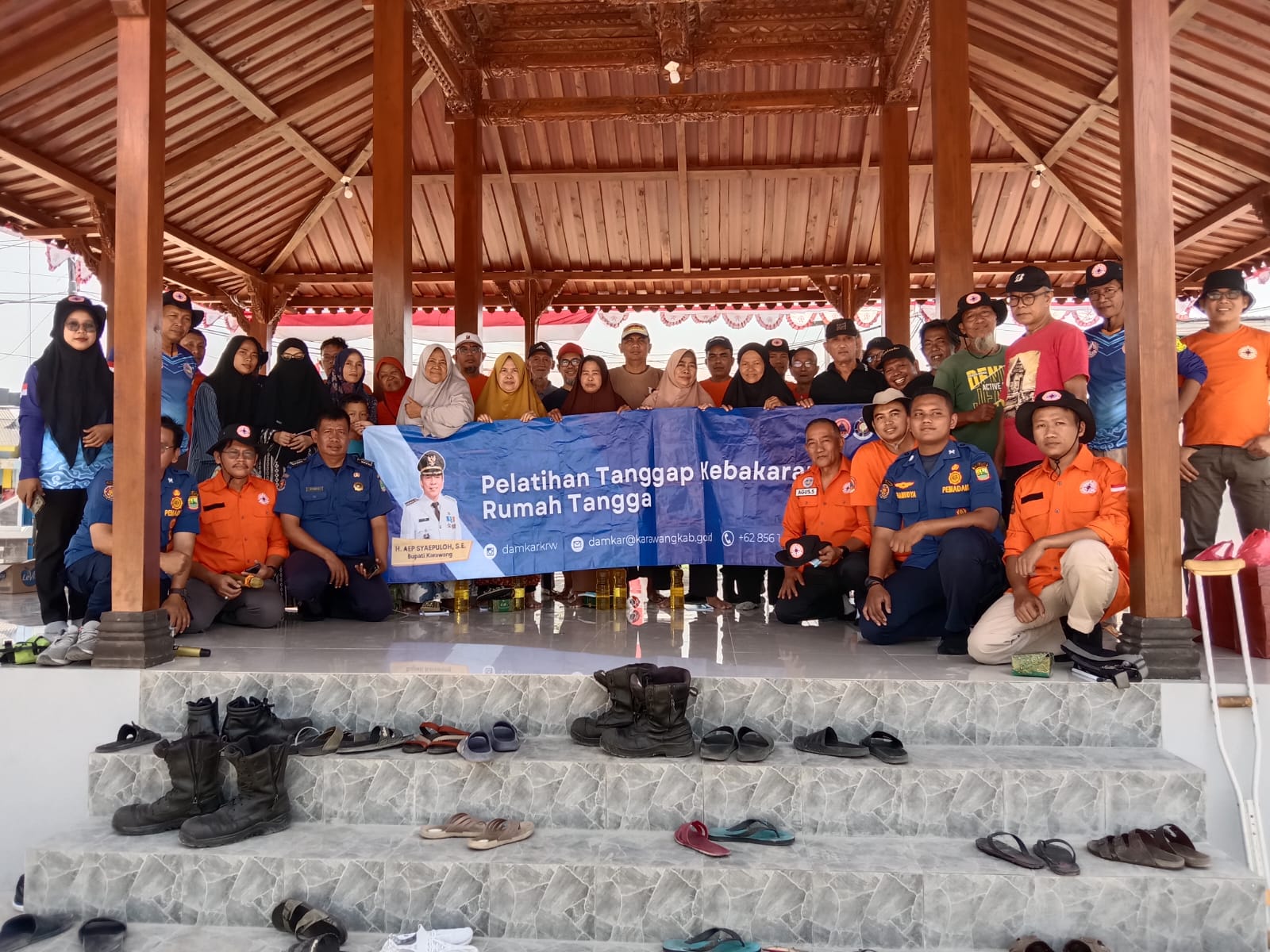 Potensi Karaba Rescue melakukan latihan rutin Bekerjasama Dengan Damkar Karawang