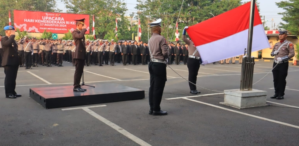 Polres Metro Bekasi Kota Gelar Upacara HUT RI ke-79 dengan Tema “Nusantara Baru Indonesia Maju”