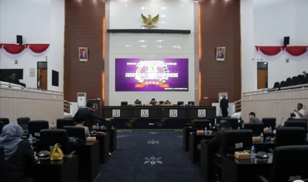 DPRD Karawang angkat 4 legislator jadi pimpinan