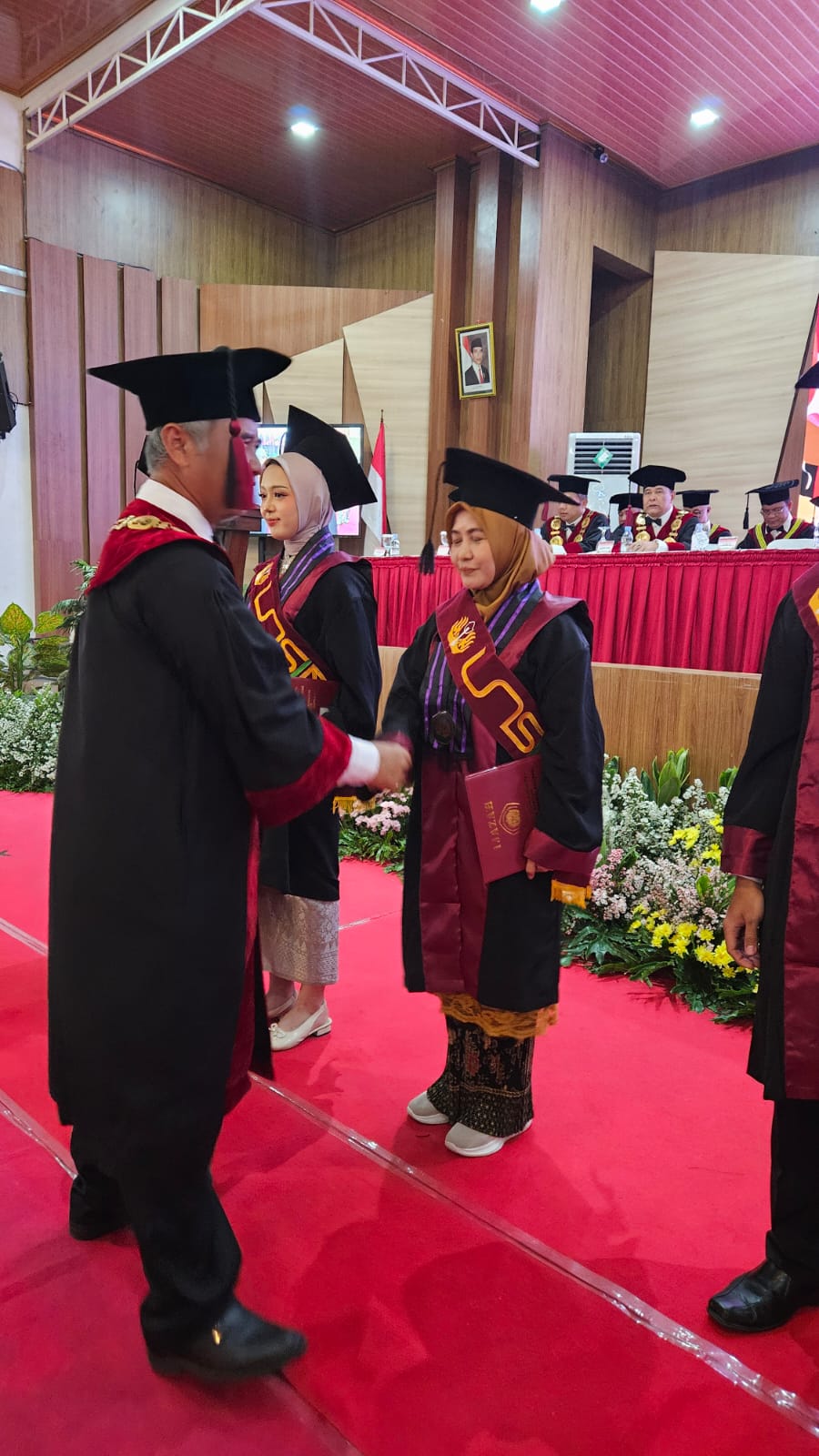 Universitas Singaperbangsa Karawang (UNSIKA) menyelenggarakan Wisuda Periode Bulan Oktober Tahun 2024