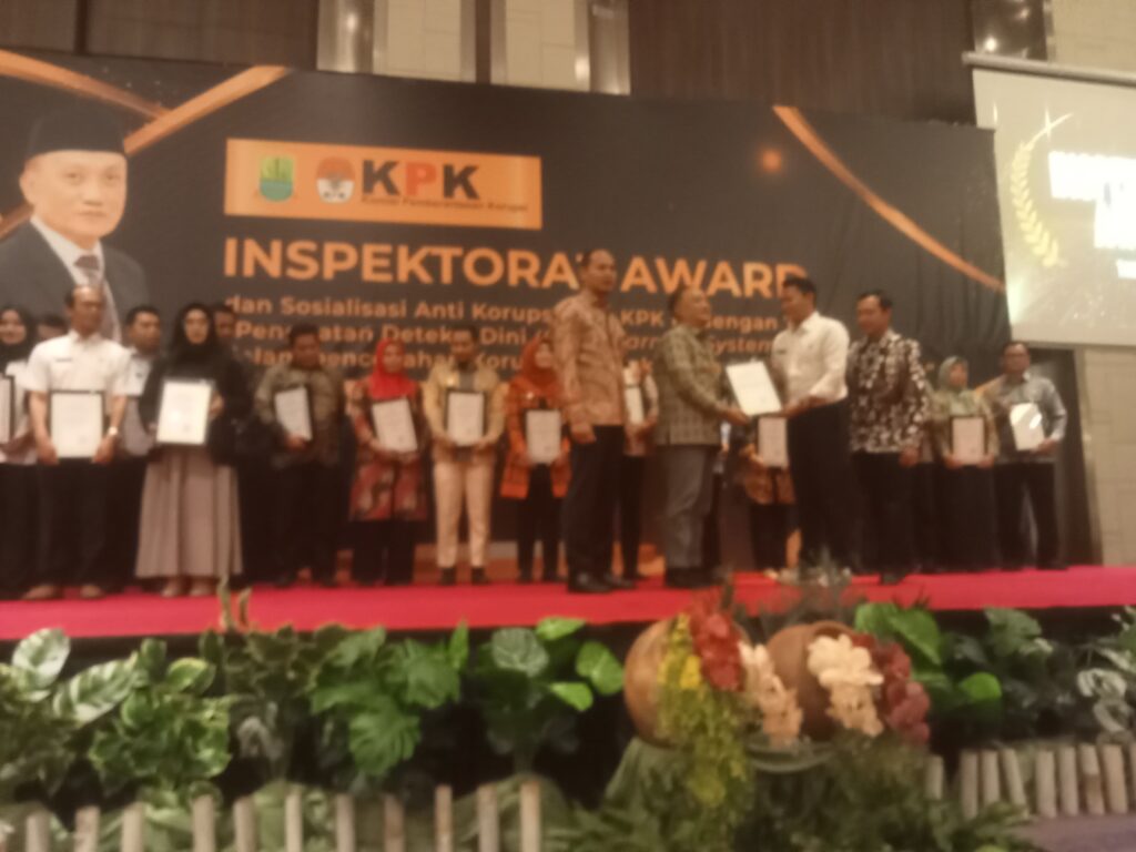 Pemda Karawang Gelar Acara inspektorat Award dan sosialisasi anti Korupsi pemberantasan Korupsi (KPK) dengan tema “Penguatan Deteksi Dini (Early Warning System)”