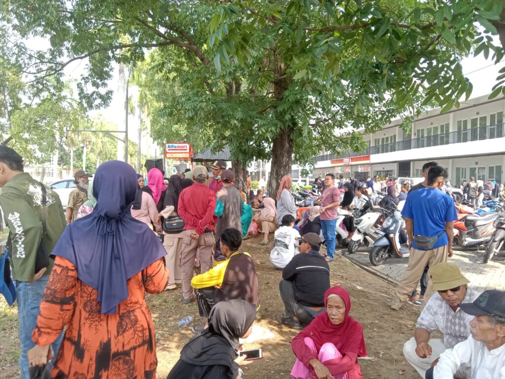 Masyarakat Desa Parung Mulya Gelar Aksi Damai Di Kawasan KIM