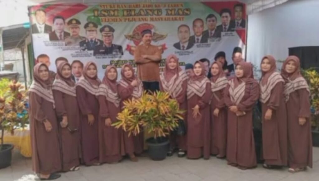 Peringati Hari Lahir yang ke 3 Tahun LSM ELANG MAS berikan santunan kepada 150 Anak Yatim dan Jompo